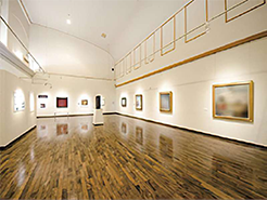 福島県 諸橋近代美術館展示壁面